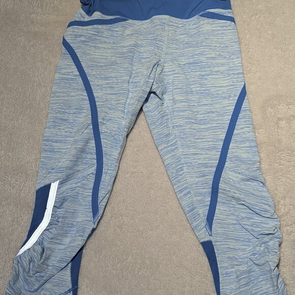Lululemon Pace Crop Size 2 - Excellent Condition! - Picture 8 of 13